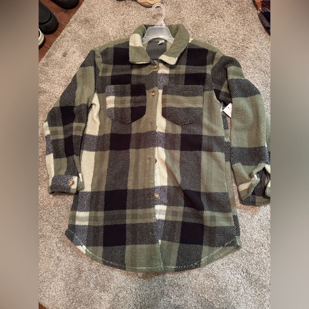 Women’s Green and Black Plaid Shirt